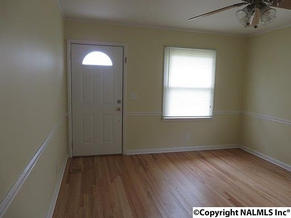 5th image of 1001 Bagley Dr