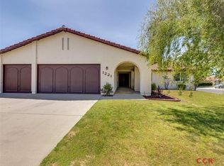 1221 N B St, Lompoc, CA 93436