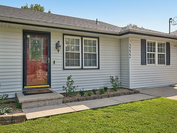4th image of 3222 W Olive Street