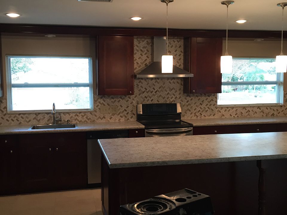 1st image of 216 Nestlebranch Dr