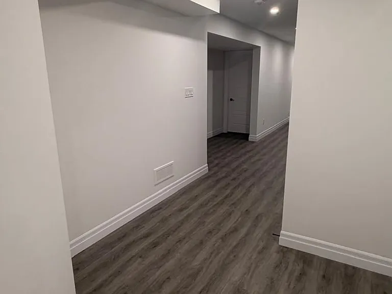 891 Darnley Blvd #BASEMENT — Photo 6