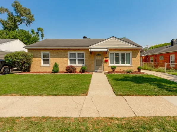 4443 Center Ave, Lyons, IL 60534