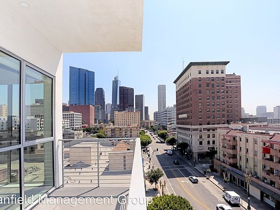 2nd image of 1331 W 7th St APT 714