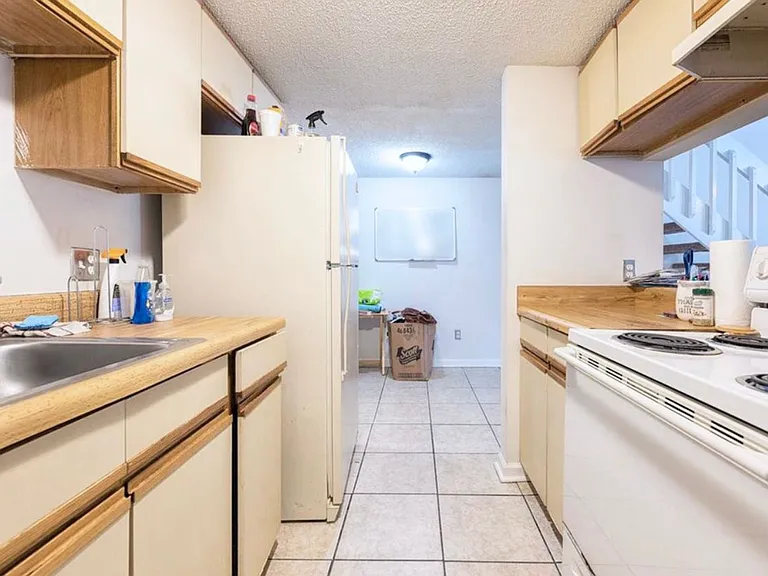 2400 Sandpiper St — Photo 6