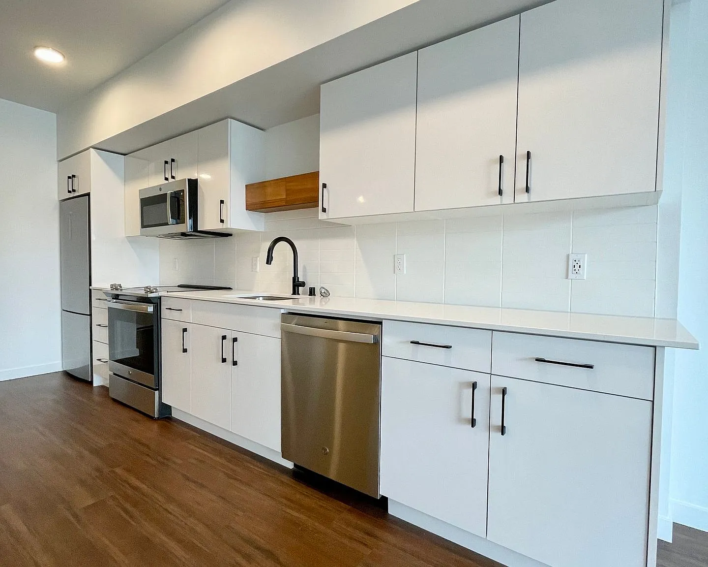 Spur Apartments — Photo 4