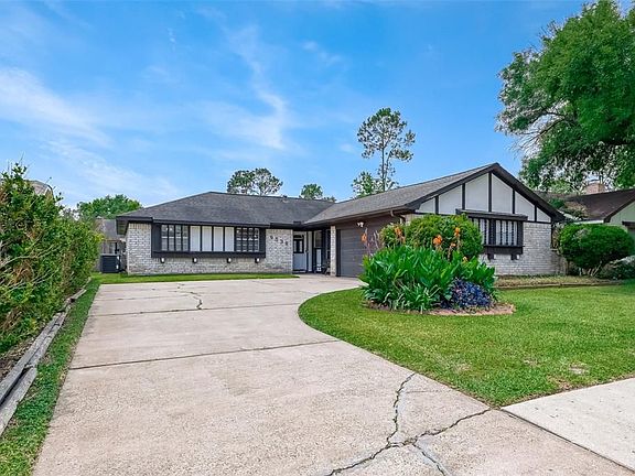 3rd image of 9539 Wickenburg Dr