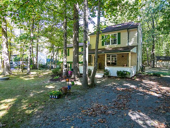 3rd image of 14136 Walton Dr