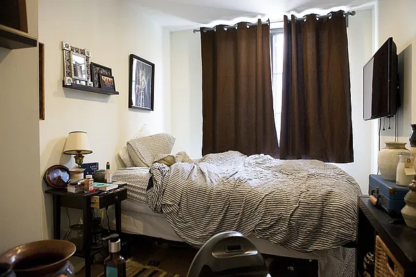 Rented by Brooklyn Group | media 60