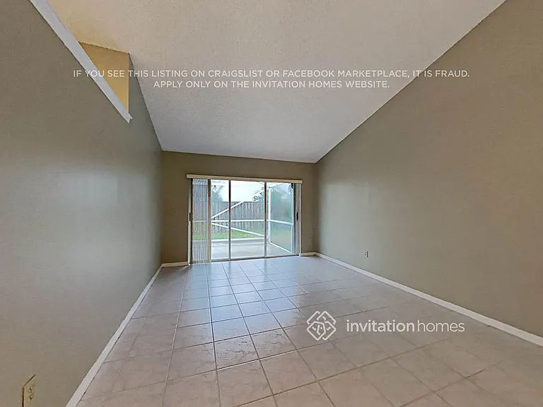 12841 Meadowbreeze Dr — Photo 5