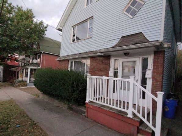 118-120 S Sherman St