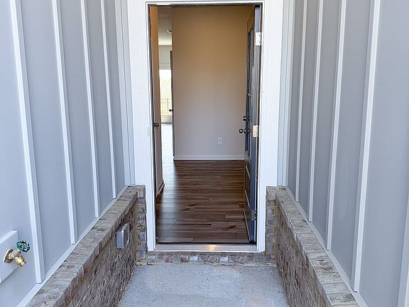 2nd image of 1011 Stiles Ct