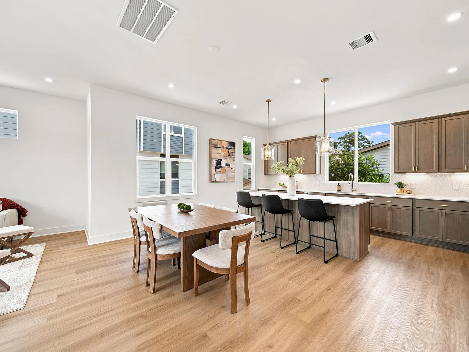 3 bed, 3.5 bath, 1780 sqft, $2,900 — Photo 3