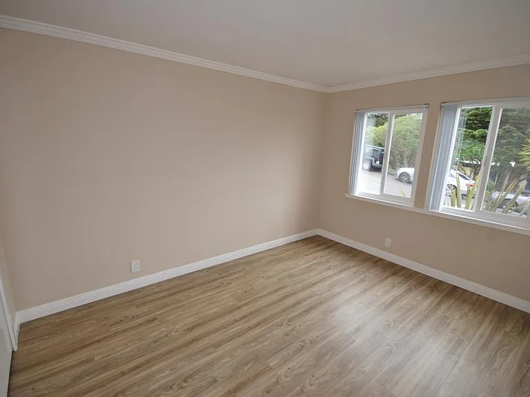385 Talbot Ave #12A — Photo 9
