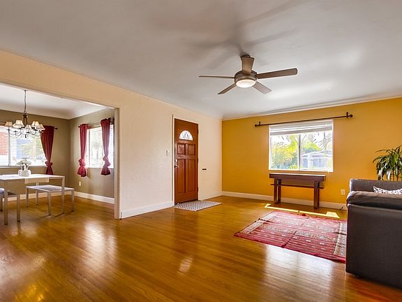 2nd image of 4471 33rd St