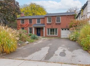 75 Lord Seaton Rd, Toronto, ON M2P1K6