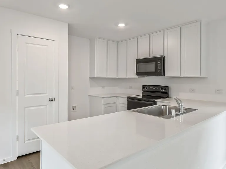 6819 Highlands St — Photo 20