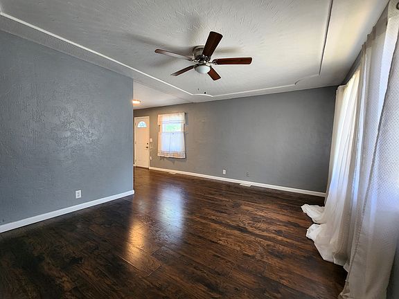 4th image of 3108 N Fuller Dr