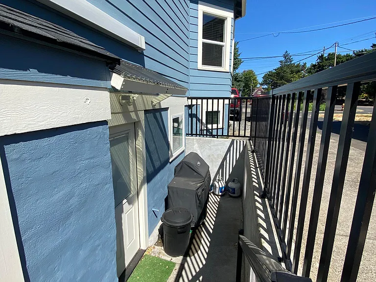 3115 NE 65th Ave — Photo 22