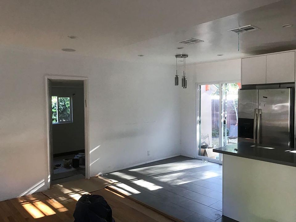 1st image of 5911 White Oak Ave