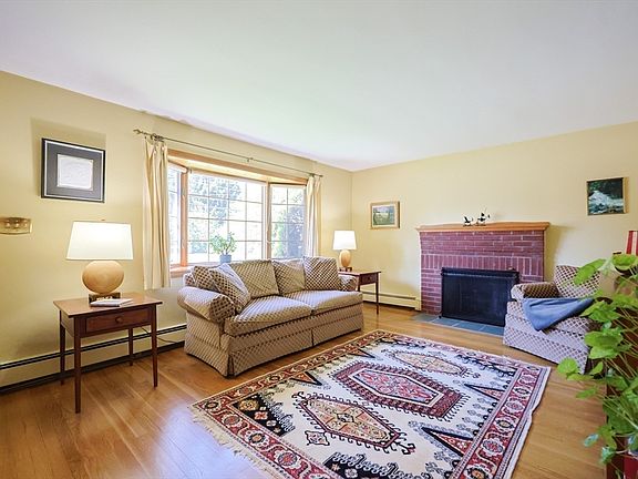 4th image of 24 Neponset St