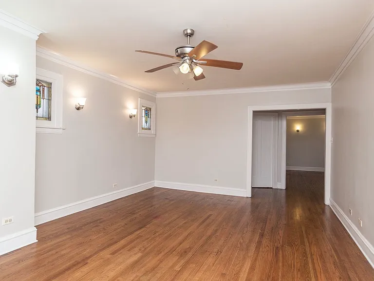 5749 N Artesian Ave #2 — Photo 7