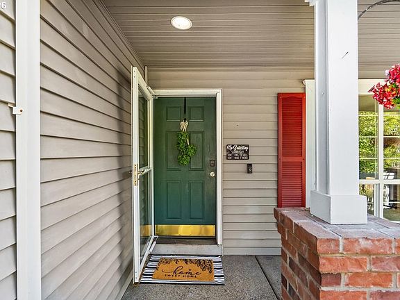 4th image of 41726 NW Buckshire St