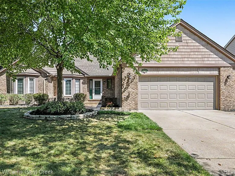 4847 Bayleaf Dr — Photo 1