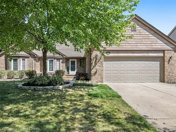 4847 Bayleaf Dr, Sterling Heights, MI 48314
