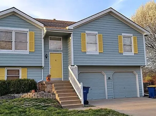 33124 W 87th Ter, De Soto, KS 66018