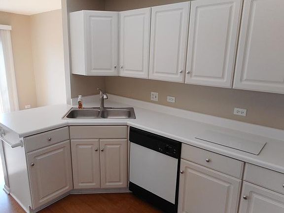 3rd image of 153 Avalon Ct #153