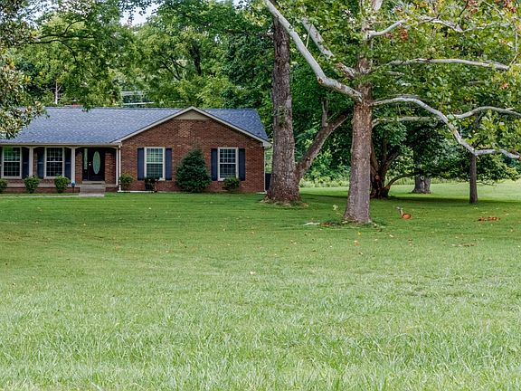 5th image of 1735 Cedarcroft Dr