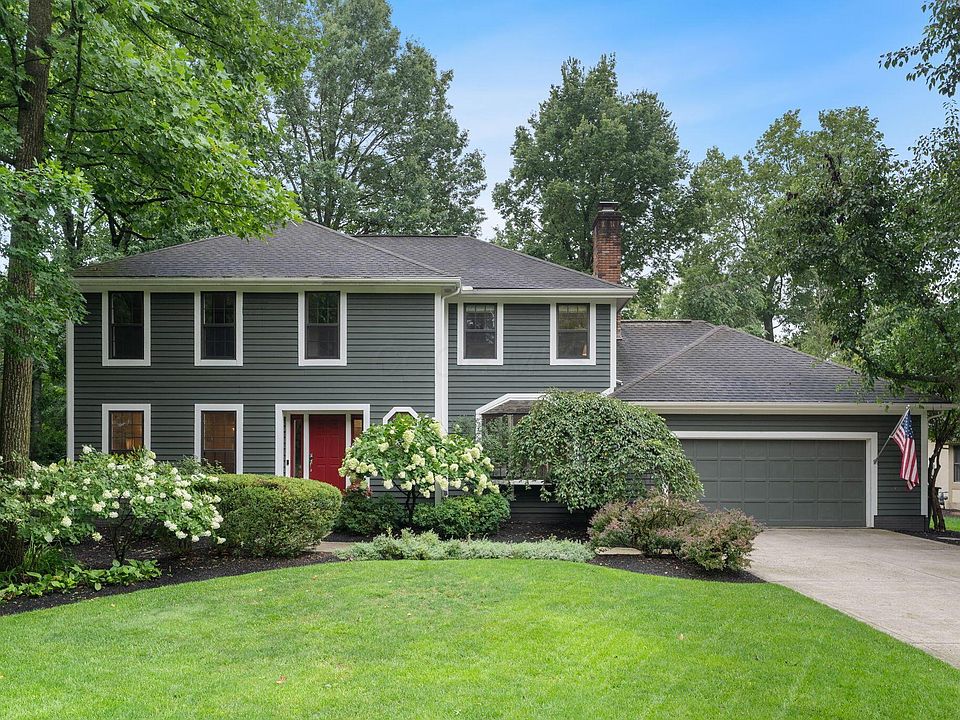 1st image of 359 Bailey Pl