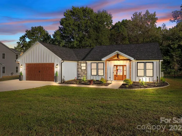 27706 Taylor Ln, Albemarle, NC 28001