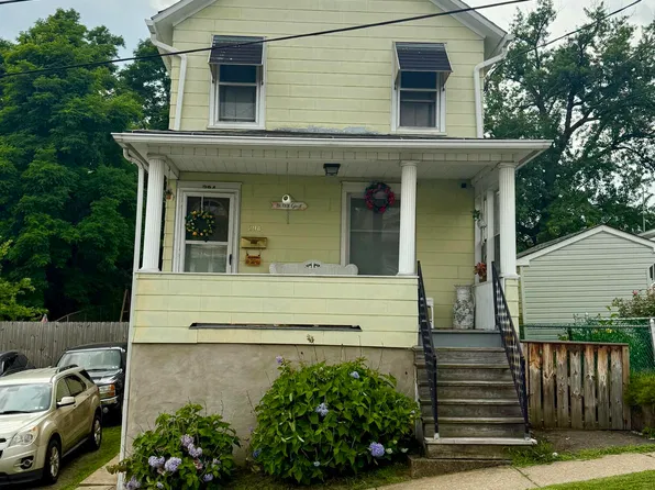 294 Lawrence St, Edwardsville, PA 18704
