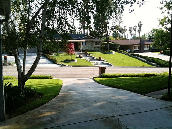 2nd image of 615 Fountain Ave
