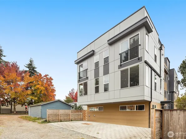 10306 E Midvale Avenue N, Seattle, WA 98133