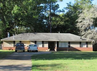 2856 S Colonial Dr, Montgomery, AL 36111