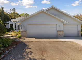 3135 Aspen Ave, Maple Plain, MN 55359