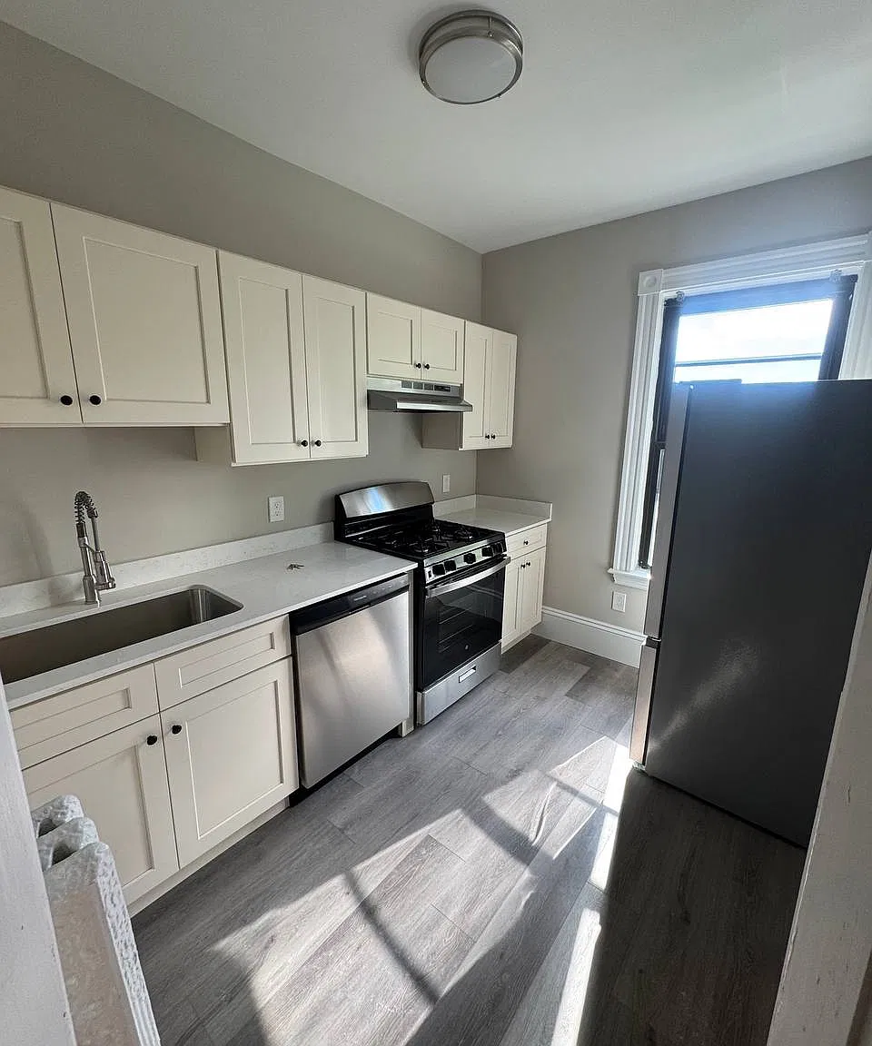 1 bed, 450 sqft, $2,750 — Photo 1