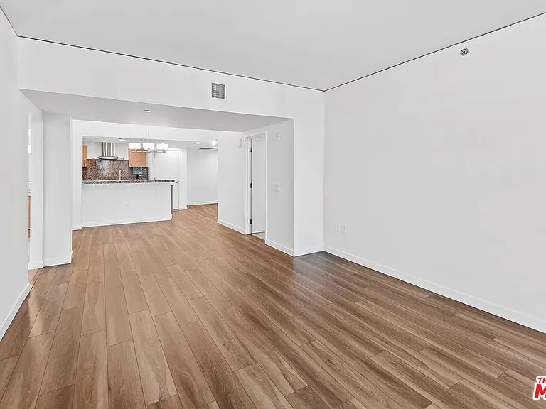 13650 Marina Pointe Dr #306 — Photo 11