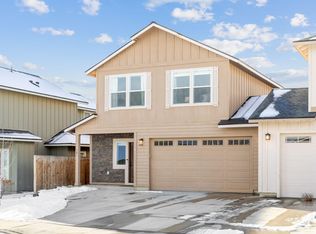 181 NW 29th St, Redmond, OR