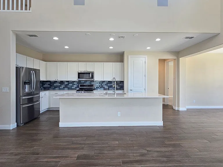 25609 N 163rd Dr — Photo 15