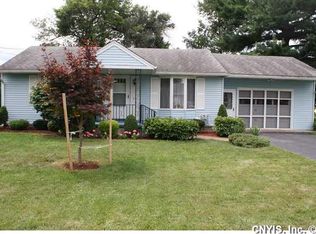 413 W Lewis St, Canastota, NY 13032