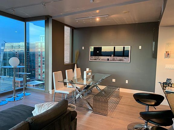 2nd image of 38 N Almaden Blvd Unit 1611