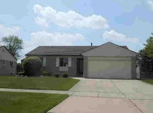 17652 Millstone Dr, Macomb, MI 48044