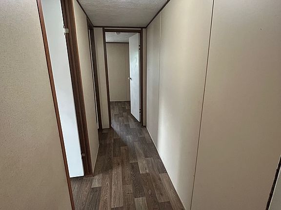 5th image of 312 Hovie Ct