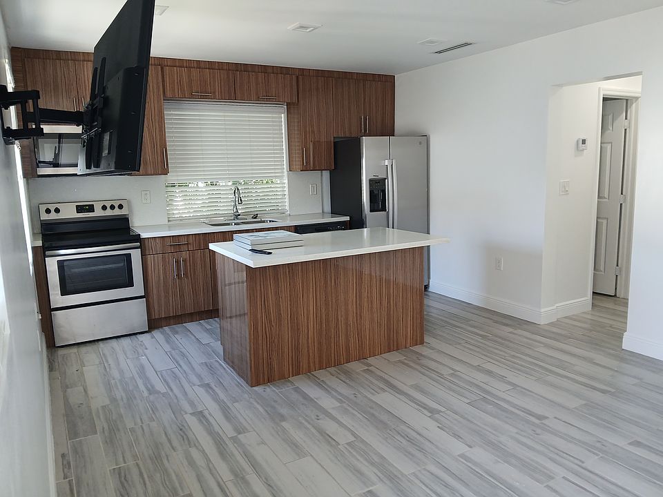 Living/Dining and kitchen