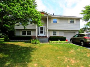 1245 Utopia Ln, Vineland, NJ 08361