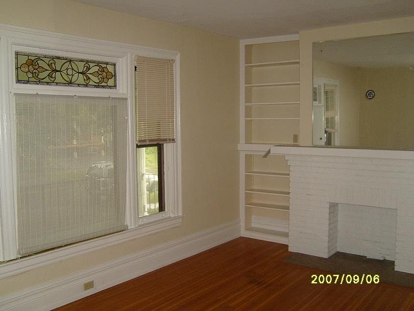 Building Photo 3