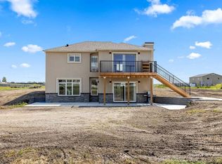 354096 W 48th St E, Okotoks, AB T1S0P9